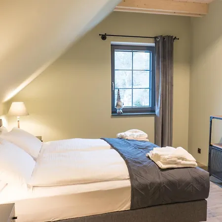 アパート Blizej Nieba - Jagniatkow イェレニャ・グーラ